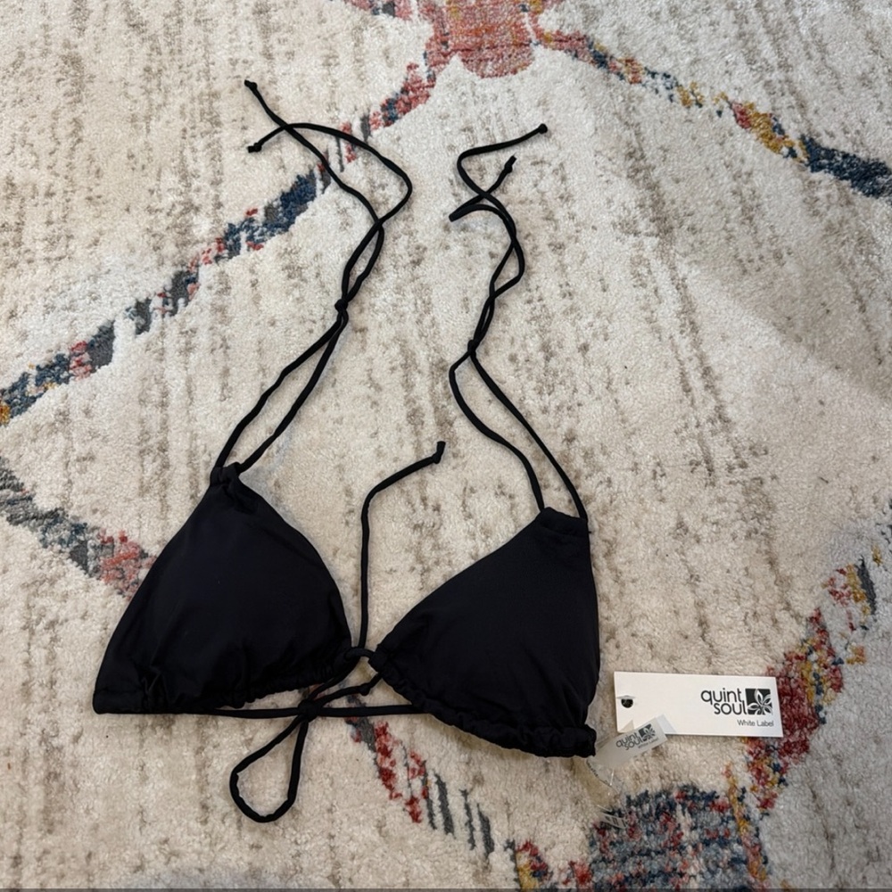 Quint Soul White Label Bikini Bra Top Size Medium Womens Bikini Top NWT